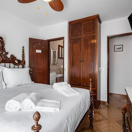 Πανσιόν Carepa -nazare, Steps From The 3*