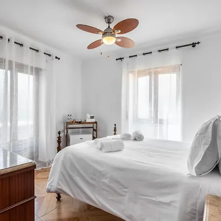 Carepa -nazare, Steps From The Πανσιόν Ναζαρέ