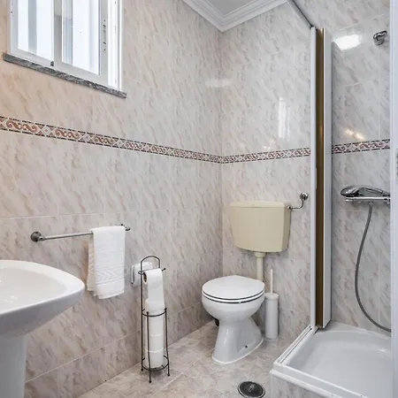 Πανσιόν Carepa -nazare, Steps From The Ναζαρέ