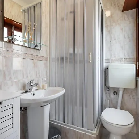 Guest house Carepa -nazare, Steps From The Nazare