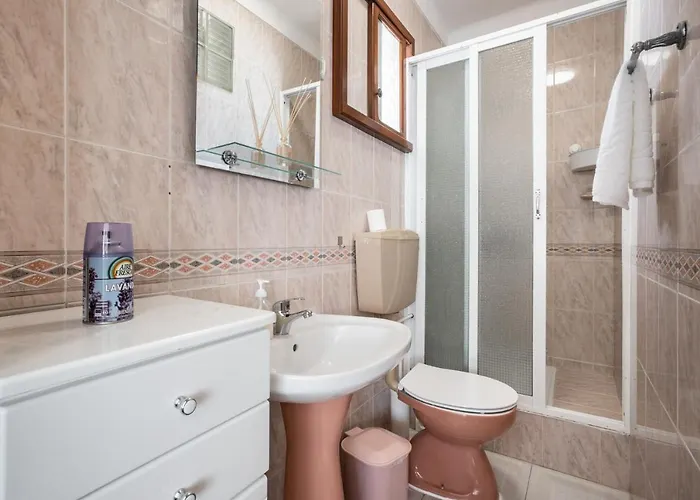 Carepa -nazare, Steps From The נאזרה