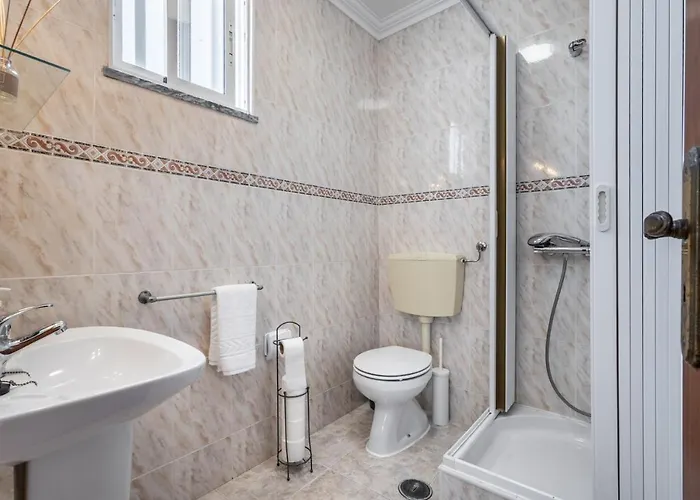 בית הארחה Carepa -nazare, Steps From The נאזרה